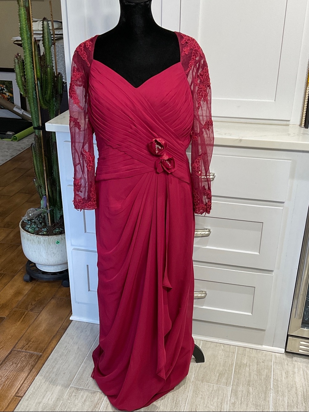 JJ’s House Wedding & Special Occasion Elegant Burgandy Lace Sleeve Evening Dress
